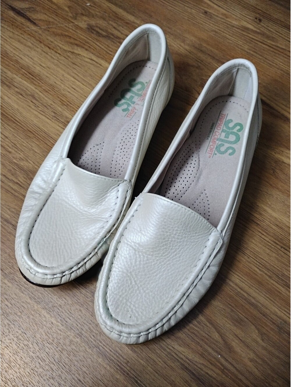 SAS Simplify Loafers  Women's 7.5 M Pearl Bone Tripad Comfort Slip-On Leather